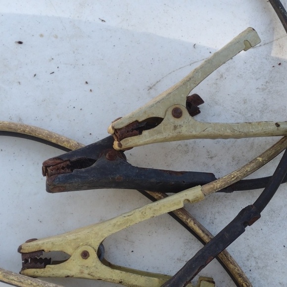 Heavy Duty Jumper Cables - Picture 2 of 2